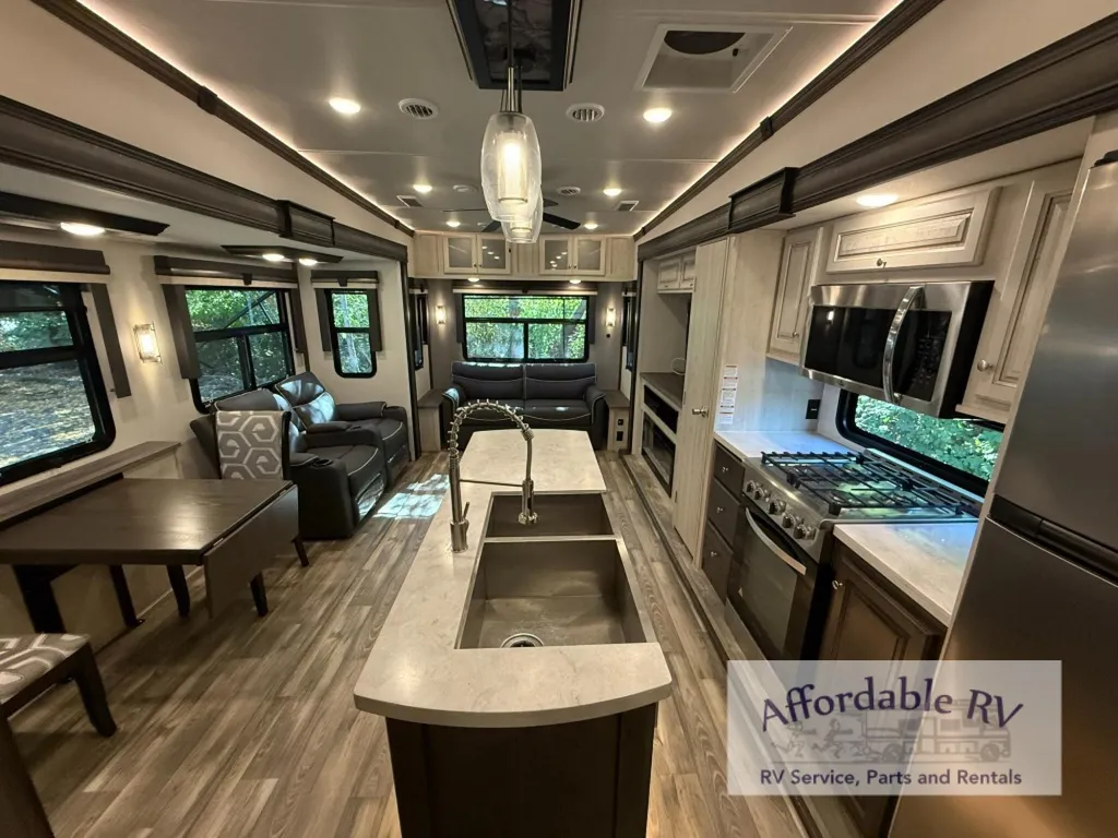 2022 Forest River Cardinal Luxury 380RLX, Photos photo 8