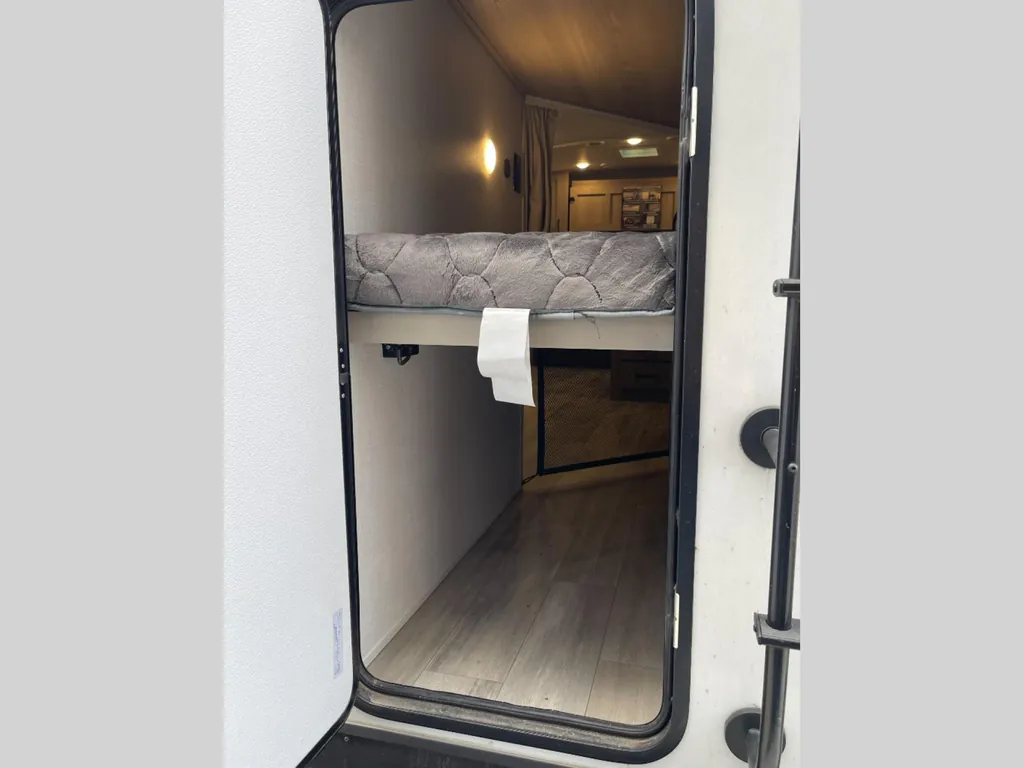 2024 Forest River Flagstaff Micro Lite 25BRDS, Photos photo 37