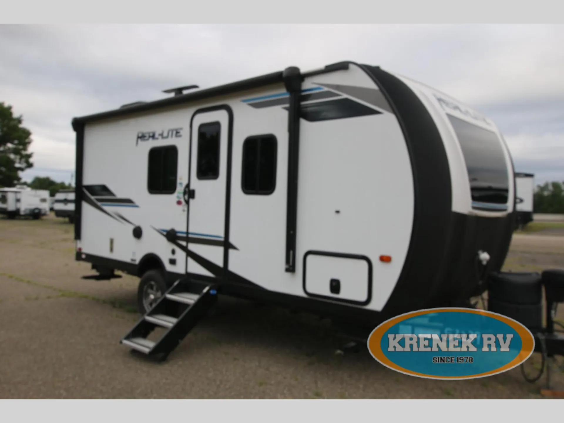2022 Palomino Real-Lite Mini RL186 - Photo 2