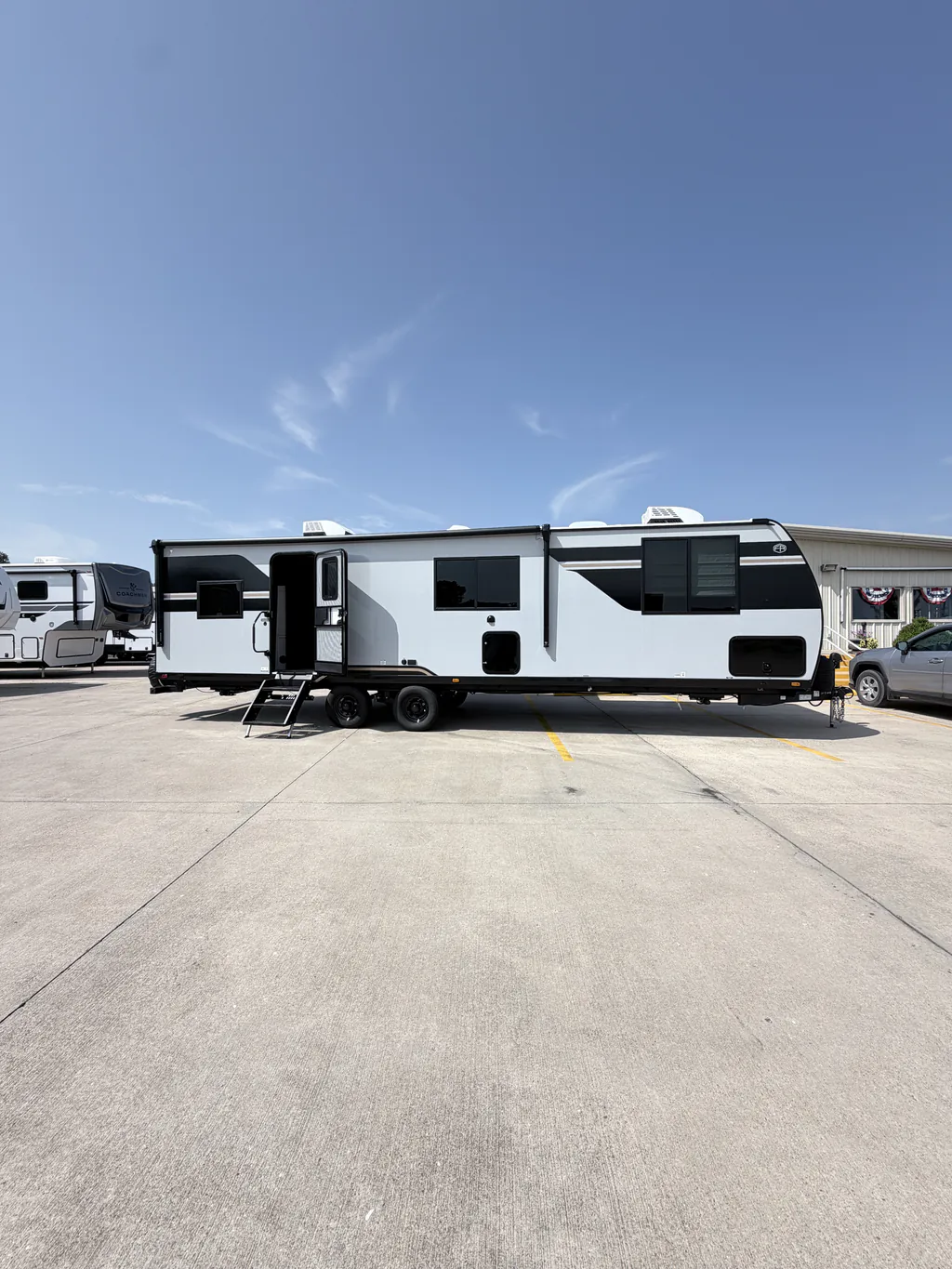 2027 Forest River Vibe 2900KB, Photos photo 2