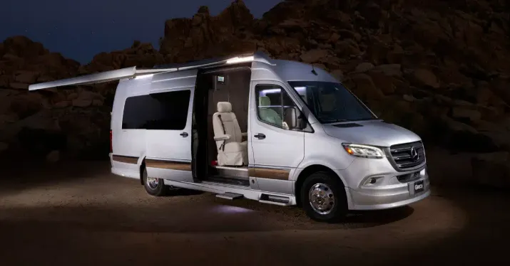 Strada-ion TOUR exterior