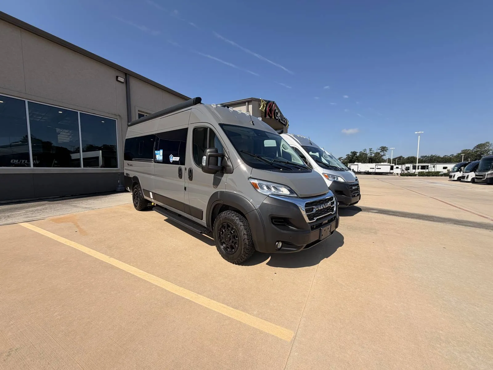 2027 Thor Motor Coach Tellaro 20L - Photo 2