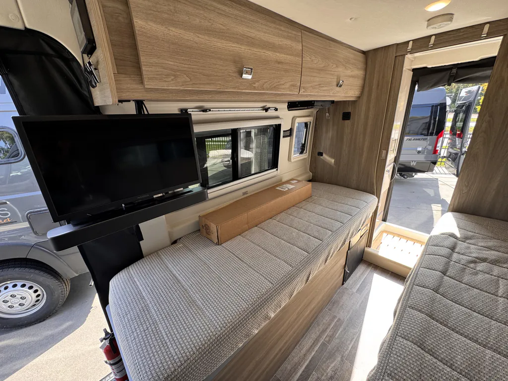 2024 Winnebago Travato 59KL, Photos photo 6