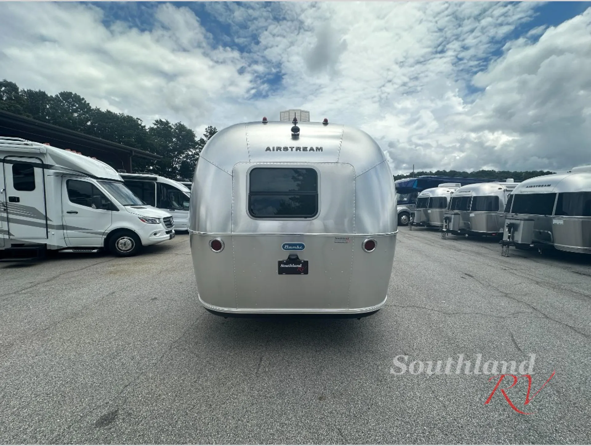 2024 Airstream Bambi 22FB - Photo 4