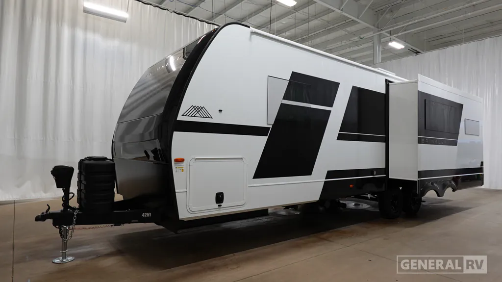 2027 Brinkley Model Z AIR 315, Photos photo 5