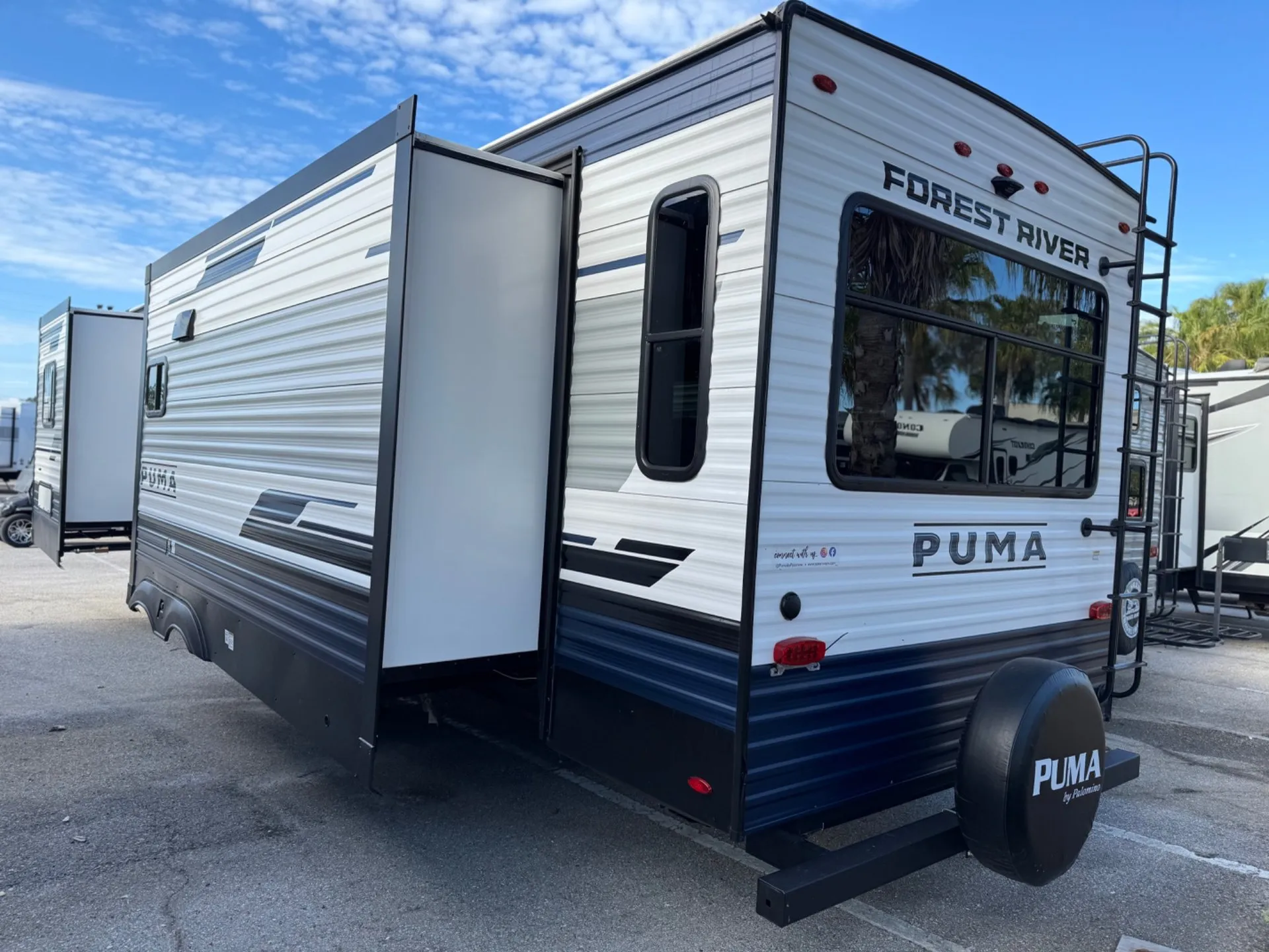2025 Forest River Puma 31RLQS - Photo 4