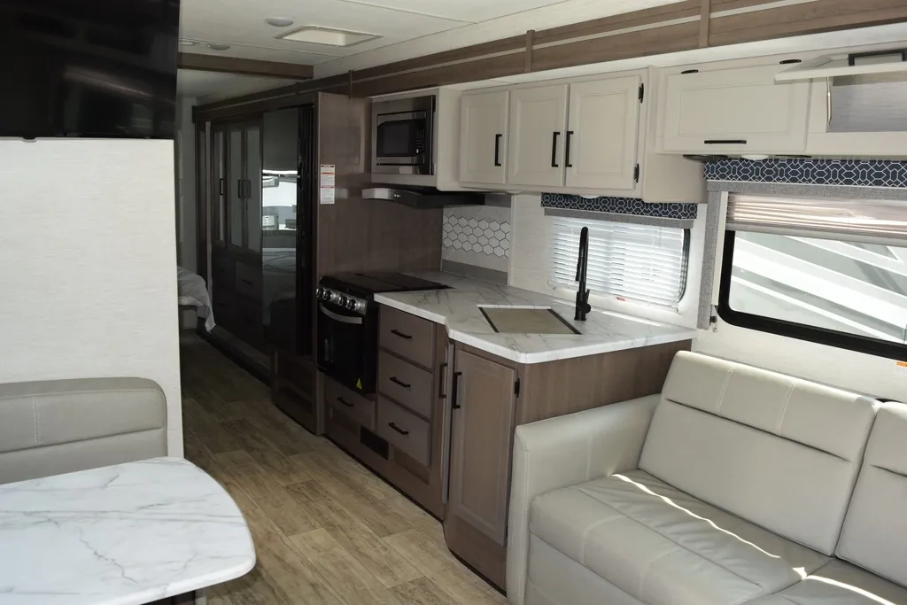2025 Thor Motor Coach Freedom Traveler A29, Photos photo 8