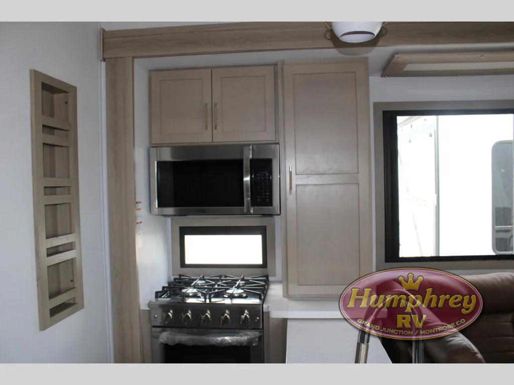 2025 Keystone Raptor 433, Photos photo 12