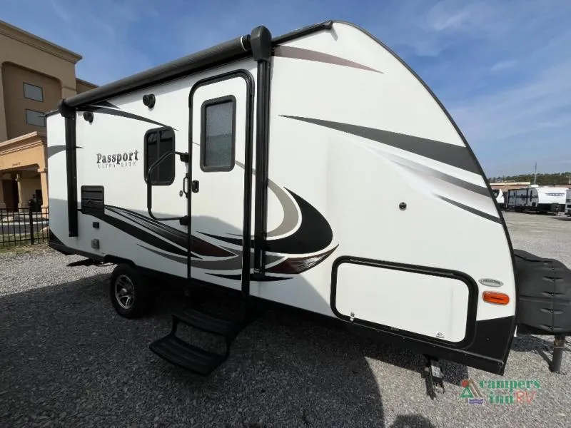2018 Keystone Passport 175BH - Photo 4
