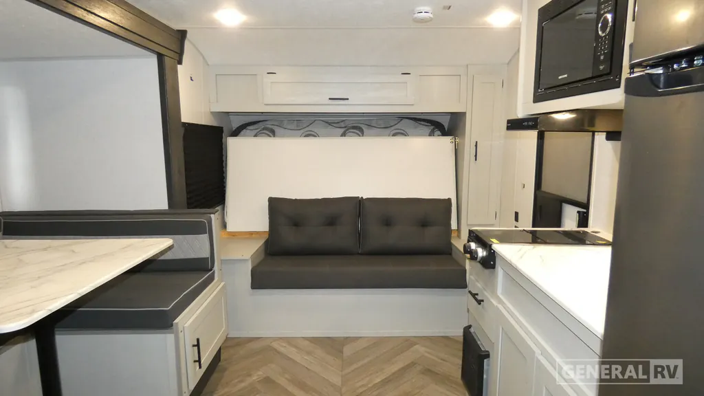 2022 Forest River Wildwood FSX 178BHSK, Photos photo 4