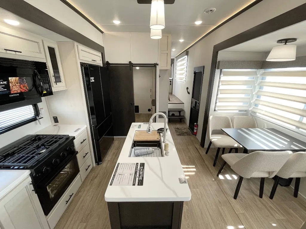 2027 Forest River Sabre 36FLX — Photo 6