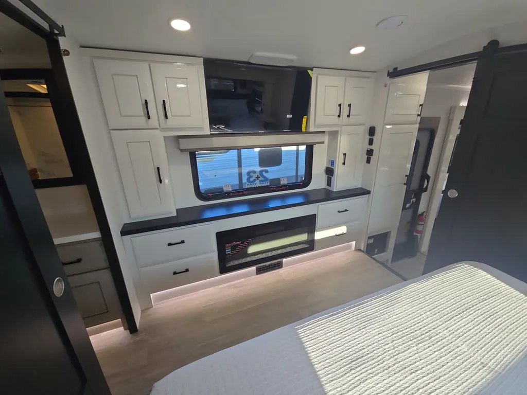 2027 Jayco Pinnacle 36FBTS, Photos photo 26