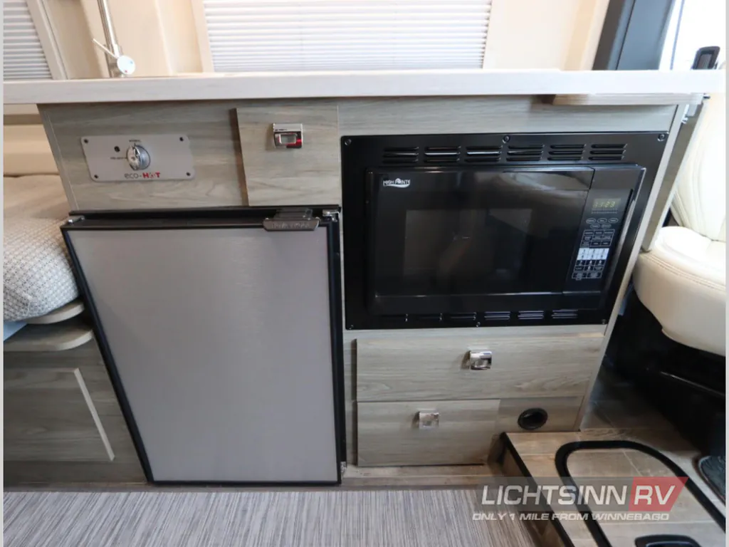 2025 Winnebago Travato 59KL, Photos photo 28