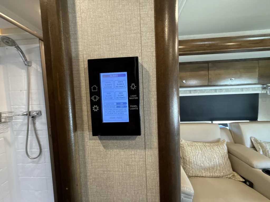 2019 Tiffin Wayfarer 25 QW, Photos photo 17