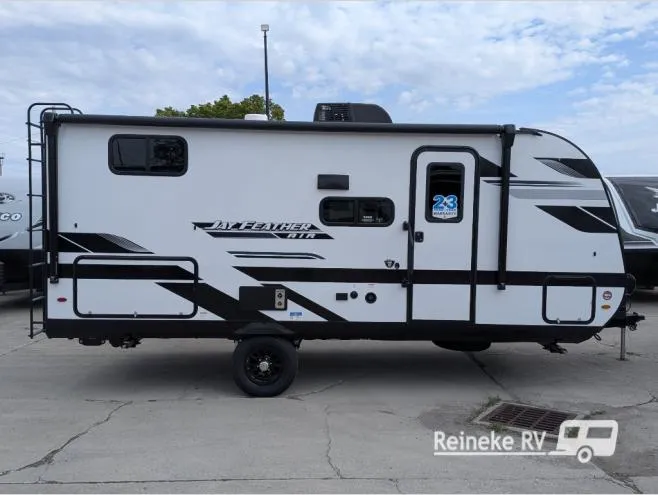 2026 Jayco Jay Feather Air 16DB - Photo 2