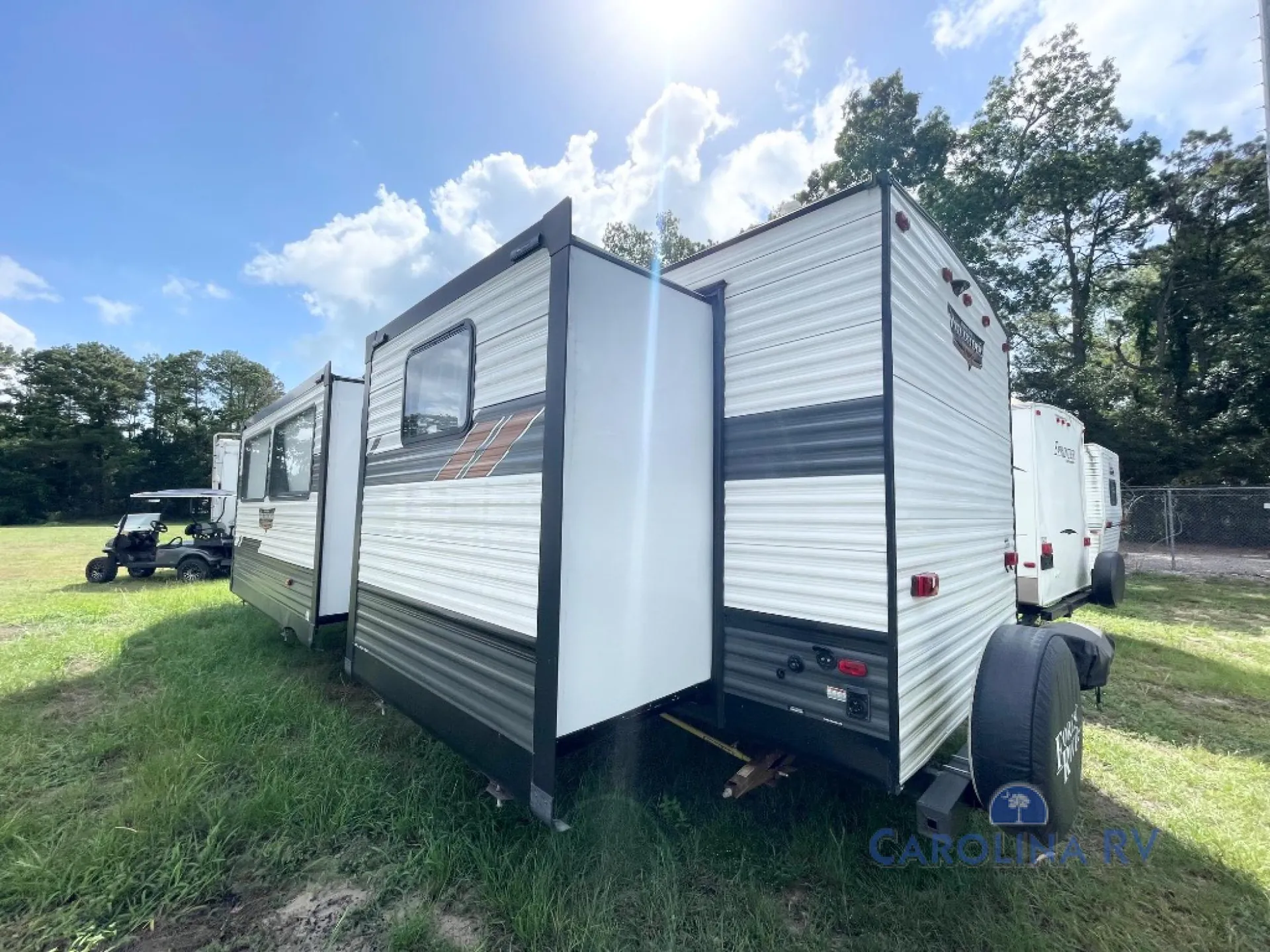 2022 Forest River Wildwood 31KQBTS — Photo 5