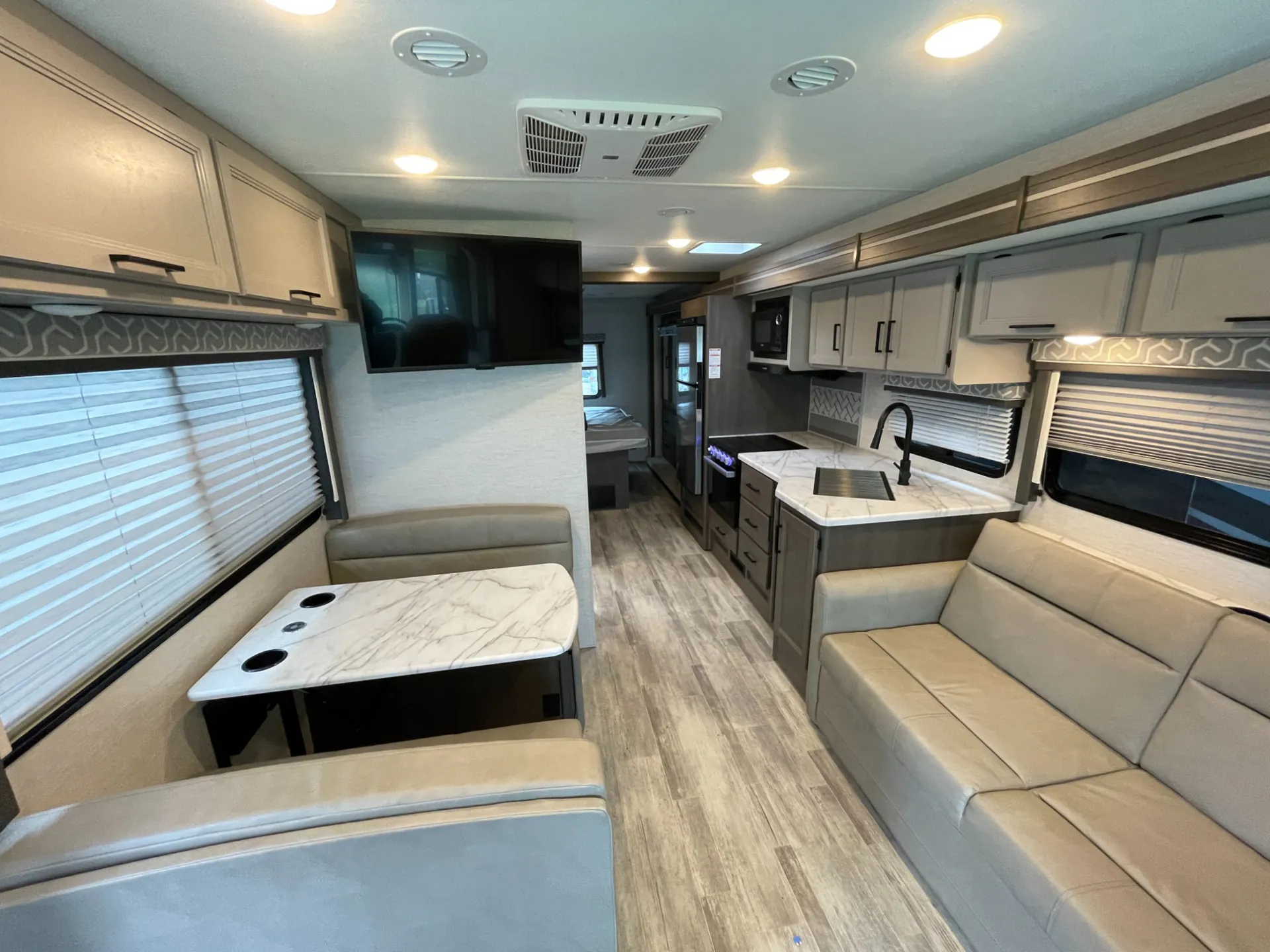 2024 Thor Motor Coach Freedom Traveler A29
