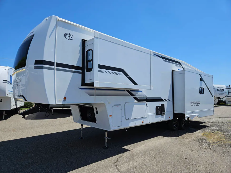 2026 Forest River Cherokee Arctic Wolf 3250SUITE - Photo 4