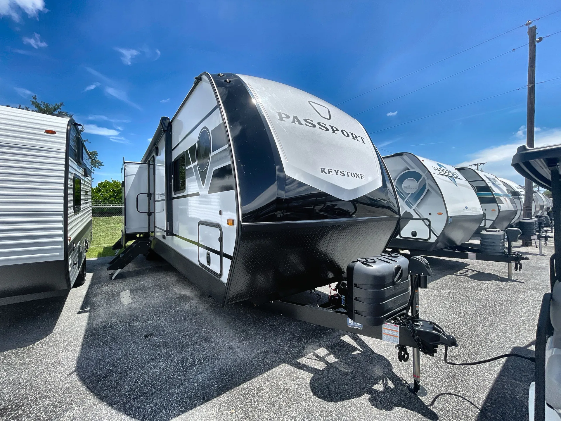 2026 Keystone Passport 3300BK - Photo 2