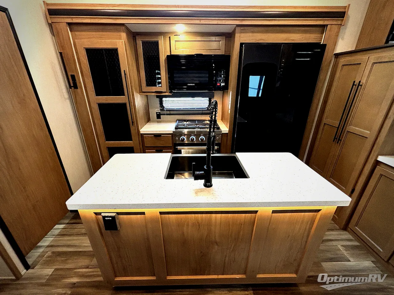 2024 Forest River Sabre 37FLH — Photo 6