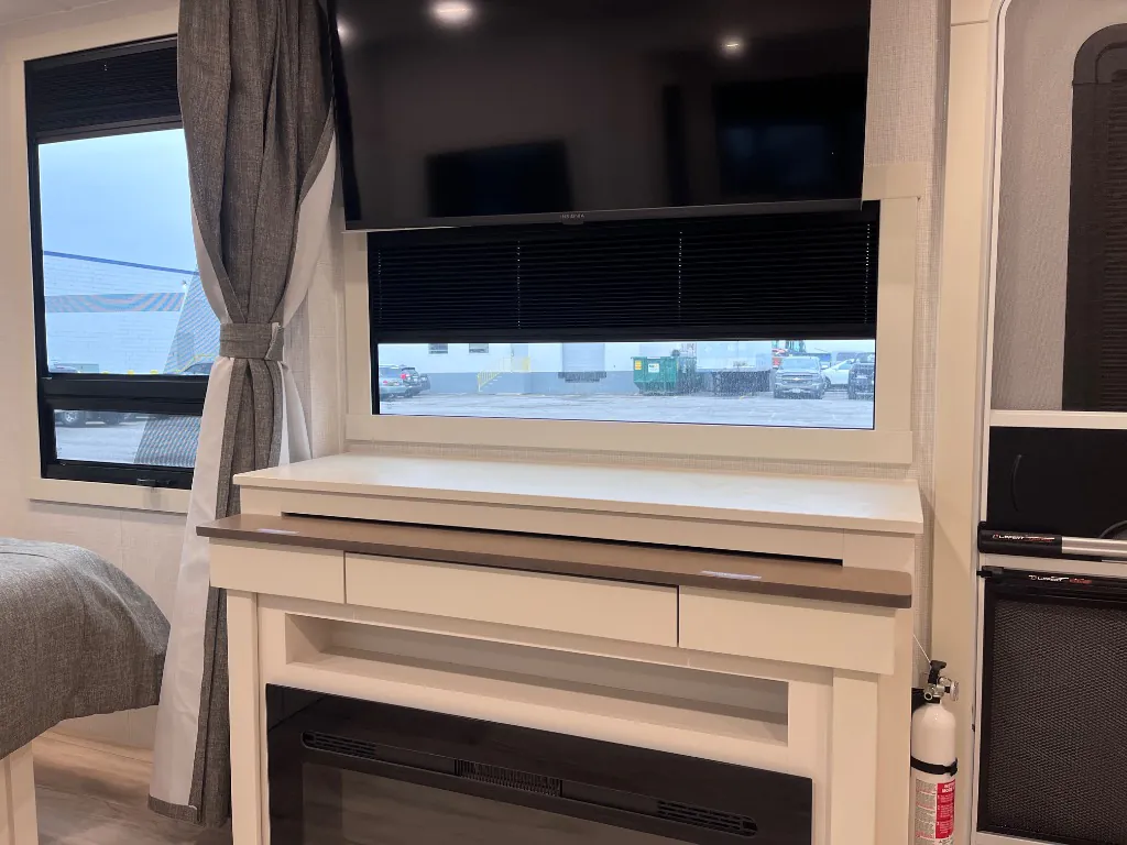 2026 Brinkley Model I 235, Photos photo 13