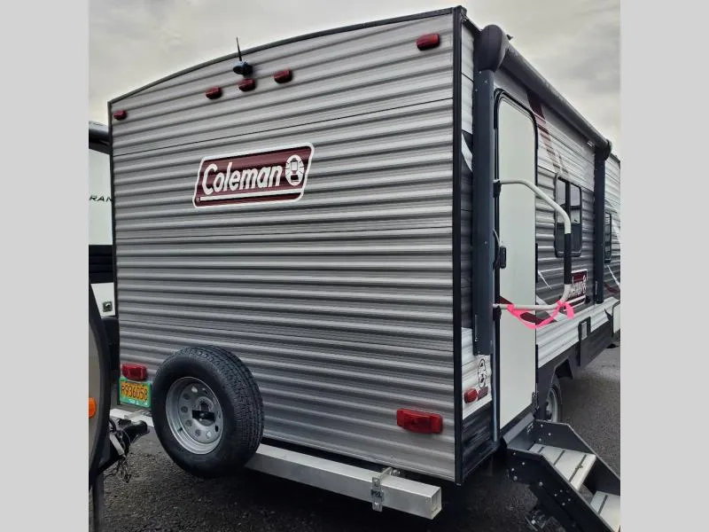 2017 Dutchmen RV Coleman Lantern LT Series 16FB - Photo 3