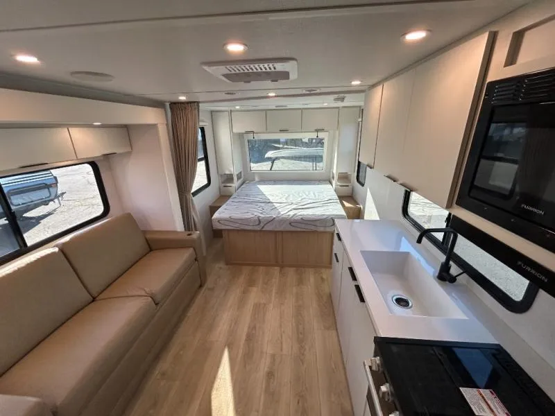 2026 Winnebago Thrive 18FBS - Photo 4