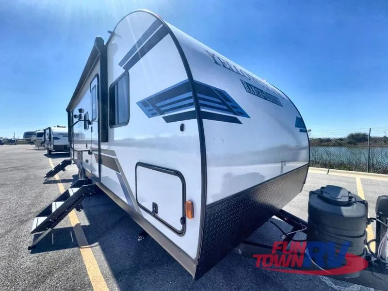 2026 Gulf Stream RV Yellowstone Ranch Edition 28BBS - Photo 2