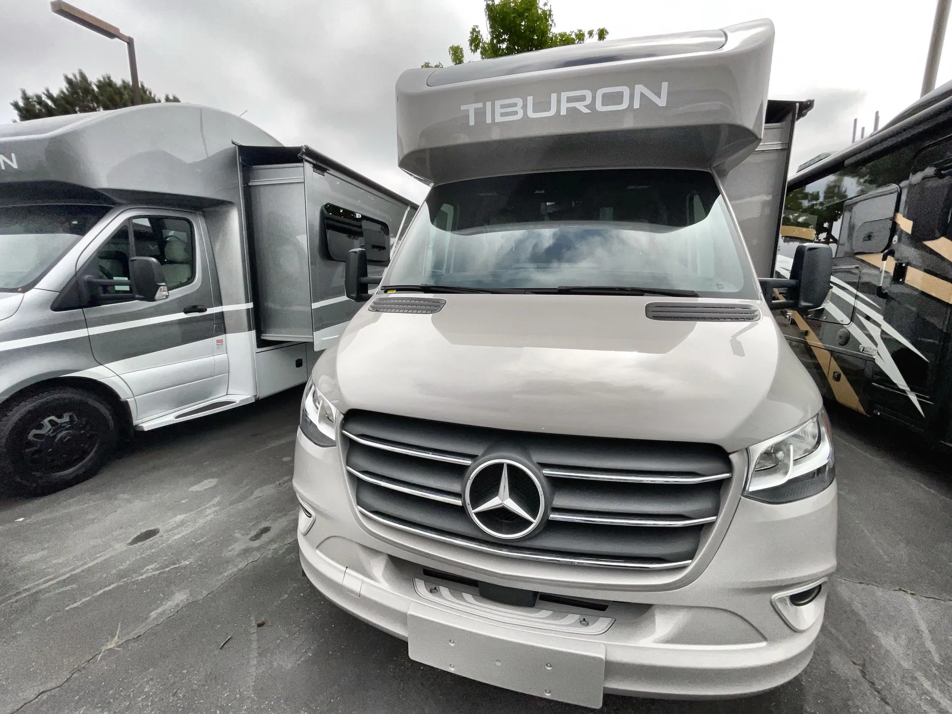 2026 Thor Motor Coach Tiburon Sprinter 24XL - Photo 2