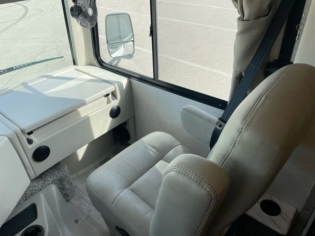 2024 Thor Motor Coach Freedom Traveler A29, Photos photo 39