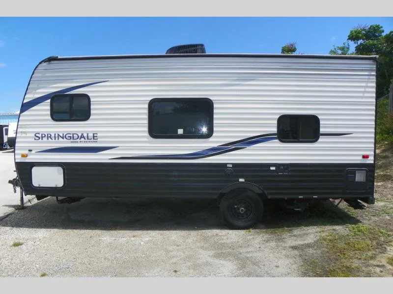 2021 Keystone RV Springdale Used    1800 - Photo 2