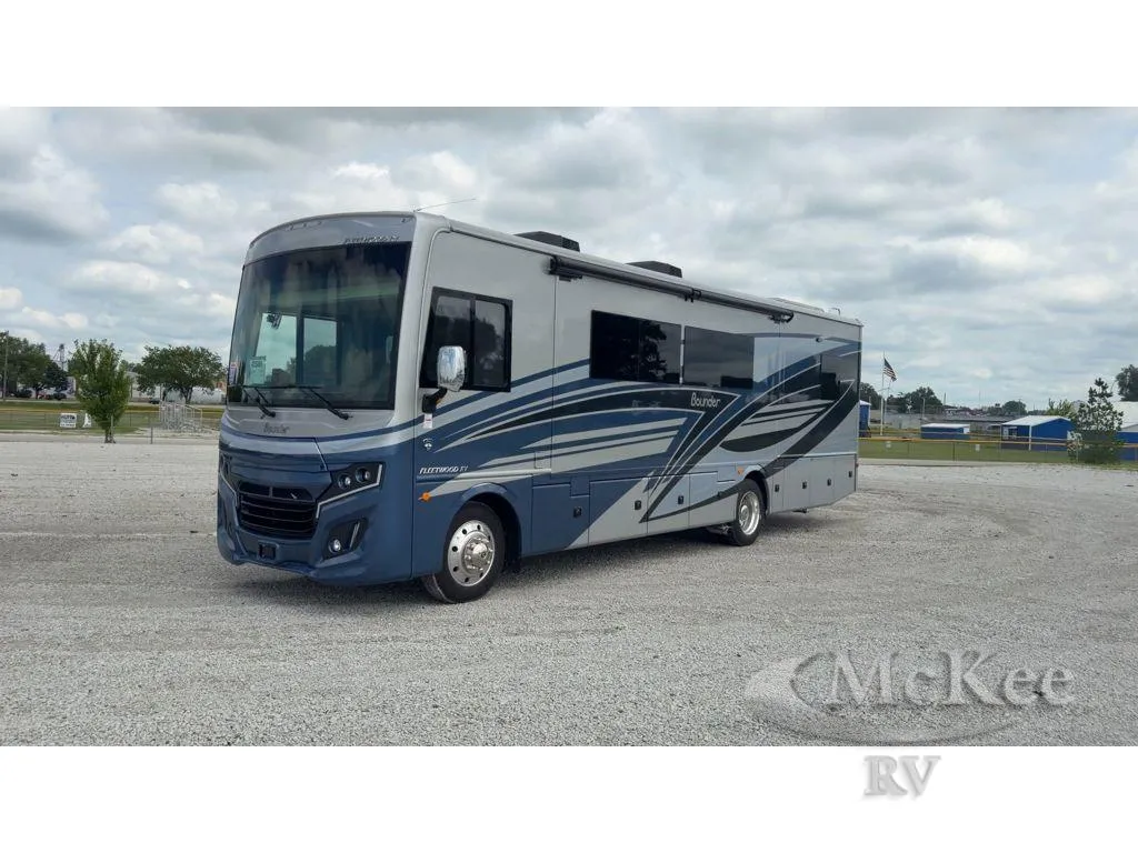 2027 Fleetwood Bounder 33C - Photo 4