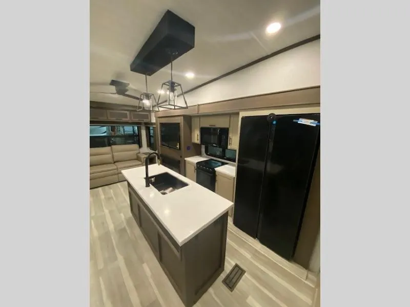2026 Keystone Cougar 316RLS - Photo 3