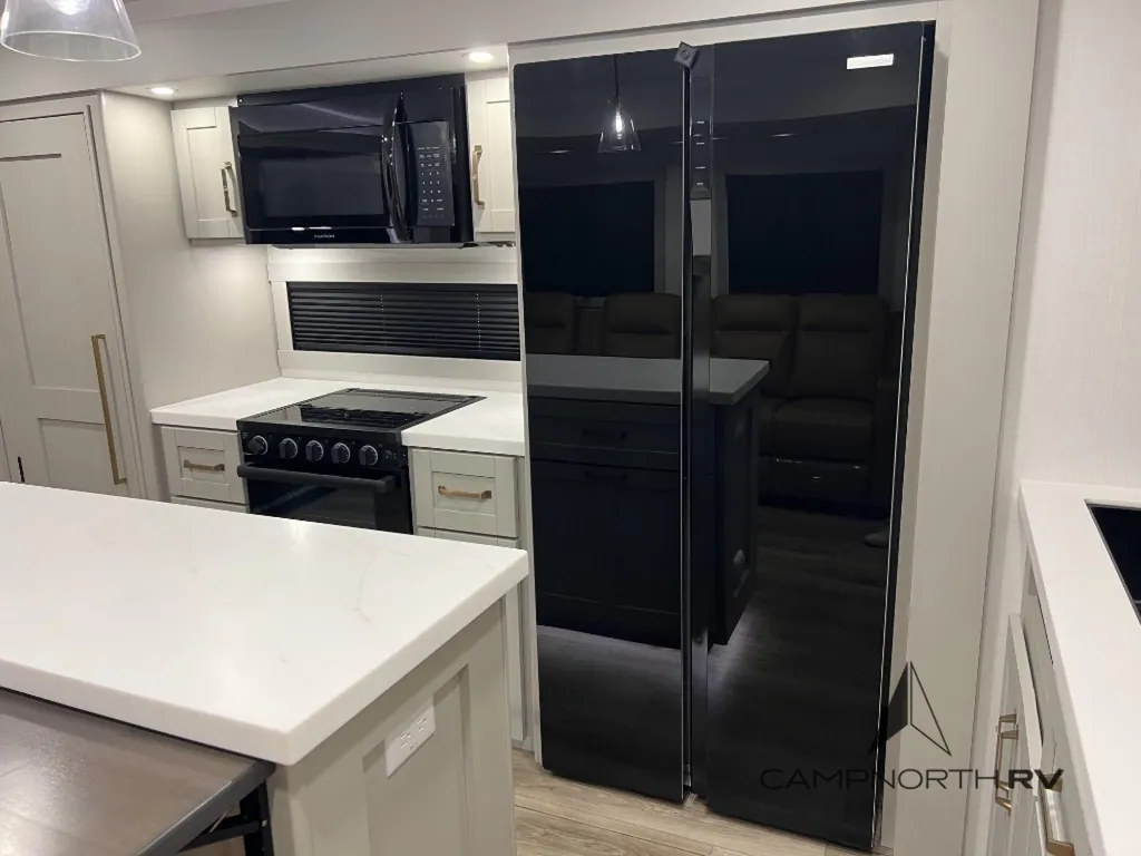 2025 Brinkley Model Z AIR 295, Photos photo 19