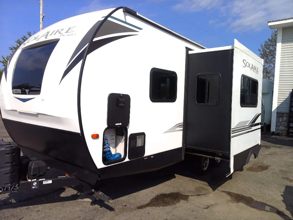 2022 Palomino SolAire Ultra Lite 208SS - Photo 2