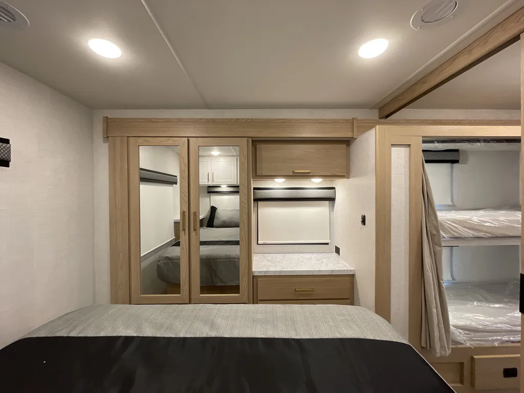 2027 Thor Motor Coach Freedom Elite 31FE, Photos photo 11