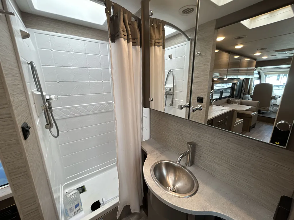 2023 Thor Motor Coach Axis 24.3, Photos photo 18