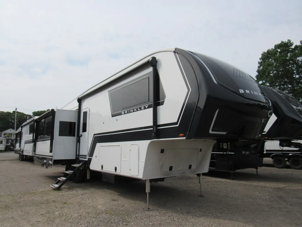2025 Brinkley Model Z 3300 - Photo 4