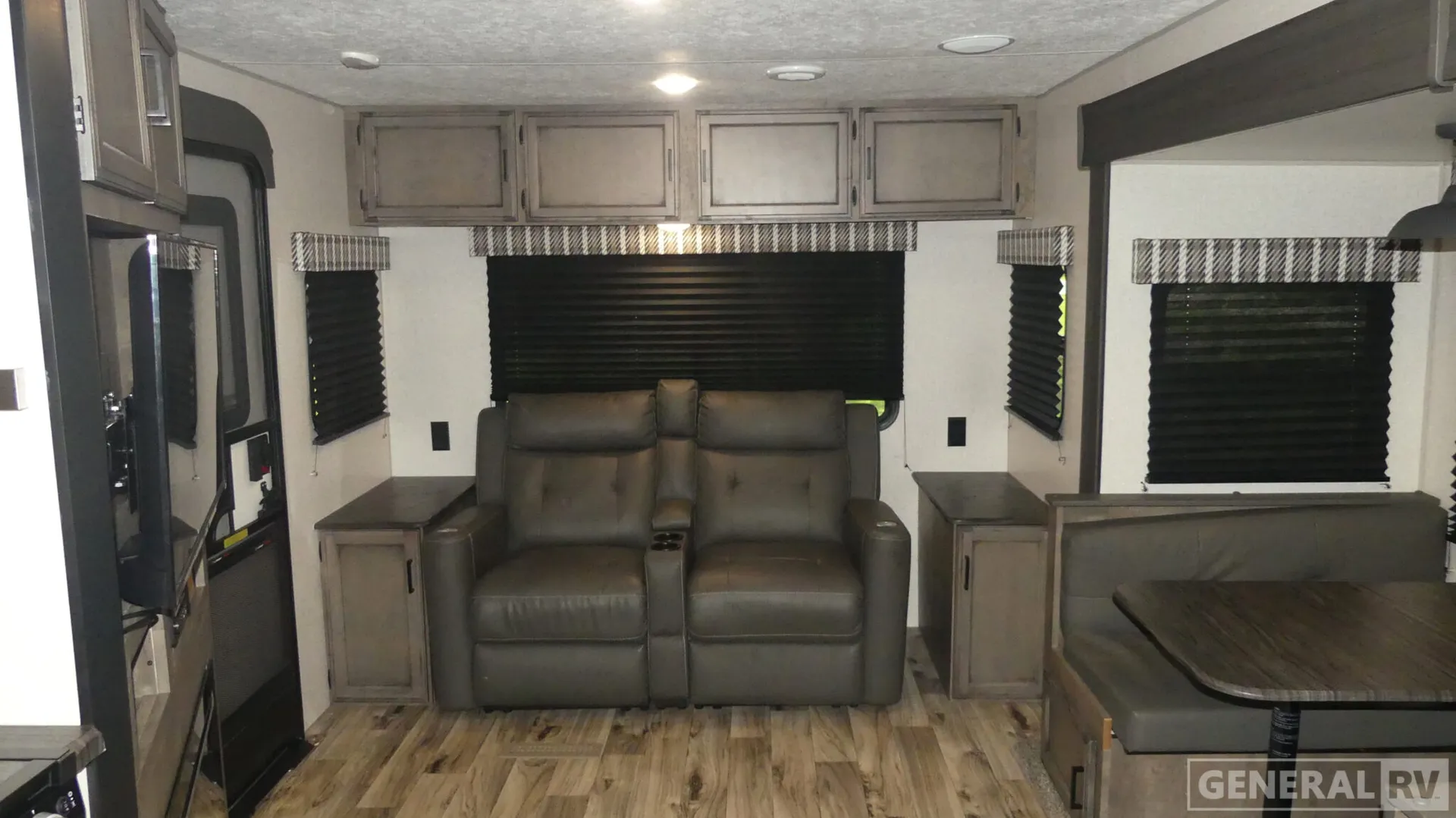 2022 Venture RV Stratus SR261VRL - Photo 3