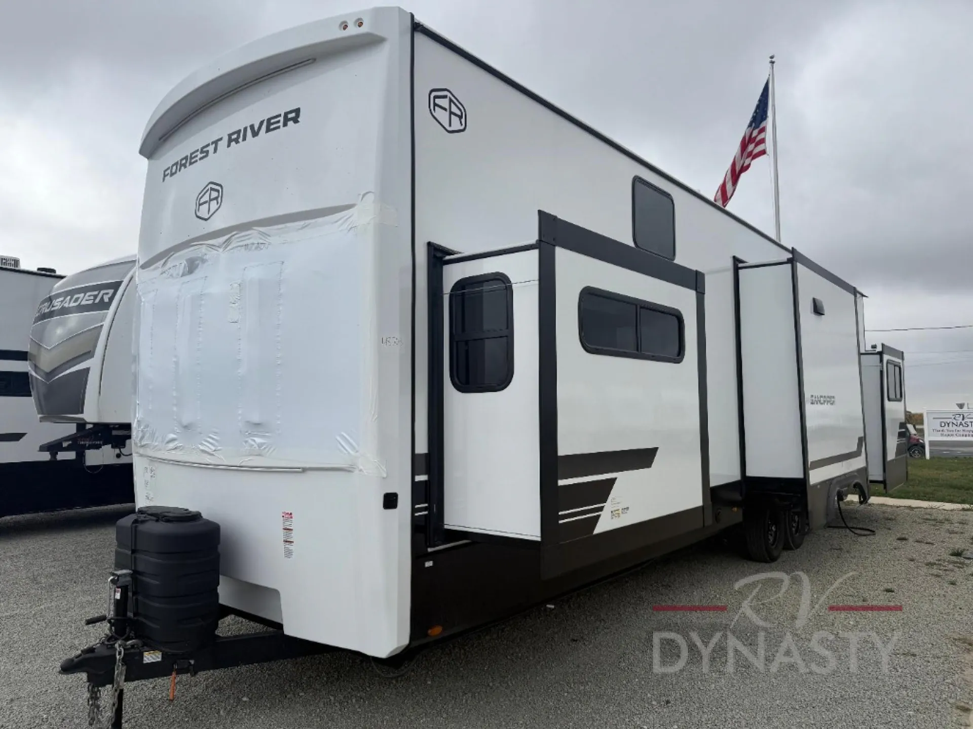 2026 Forest River Sandpiper Destination Trailers 41DUPLEX - Photo 3