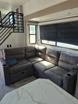 2027 Jayco Jay Flight Bungalow JayLoft, Photos photo 13
