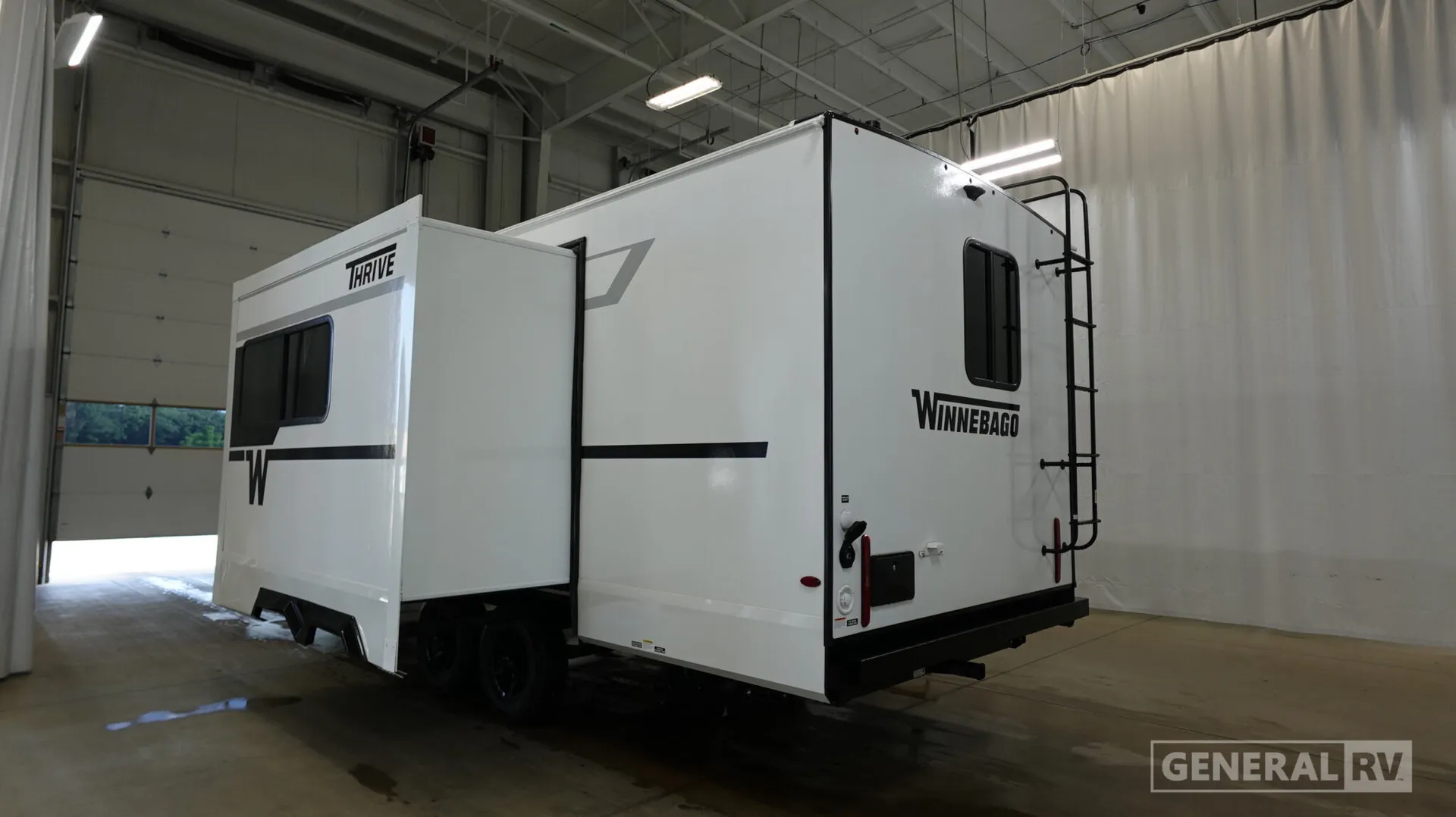 2026 Winnebago Thrive 22RBS - Photo 4