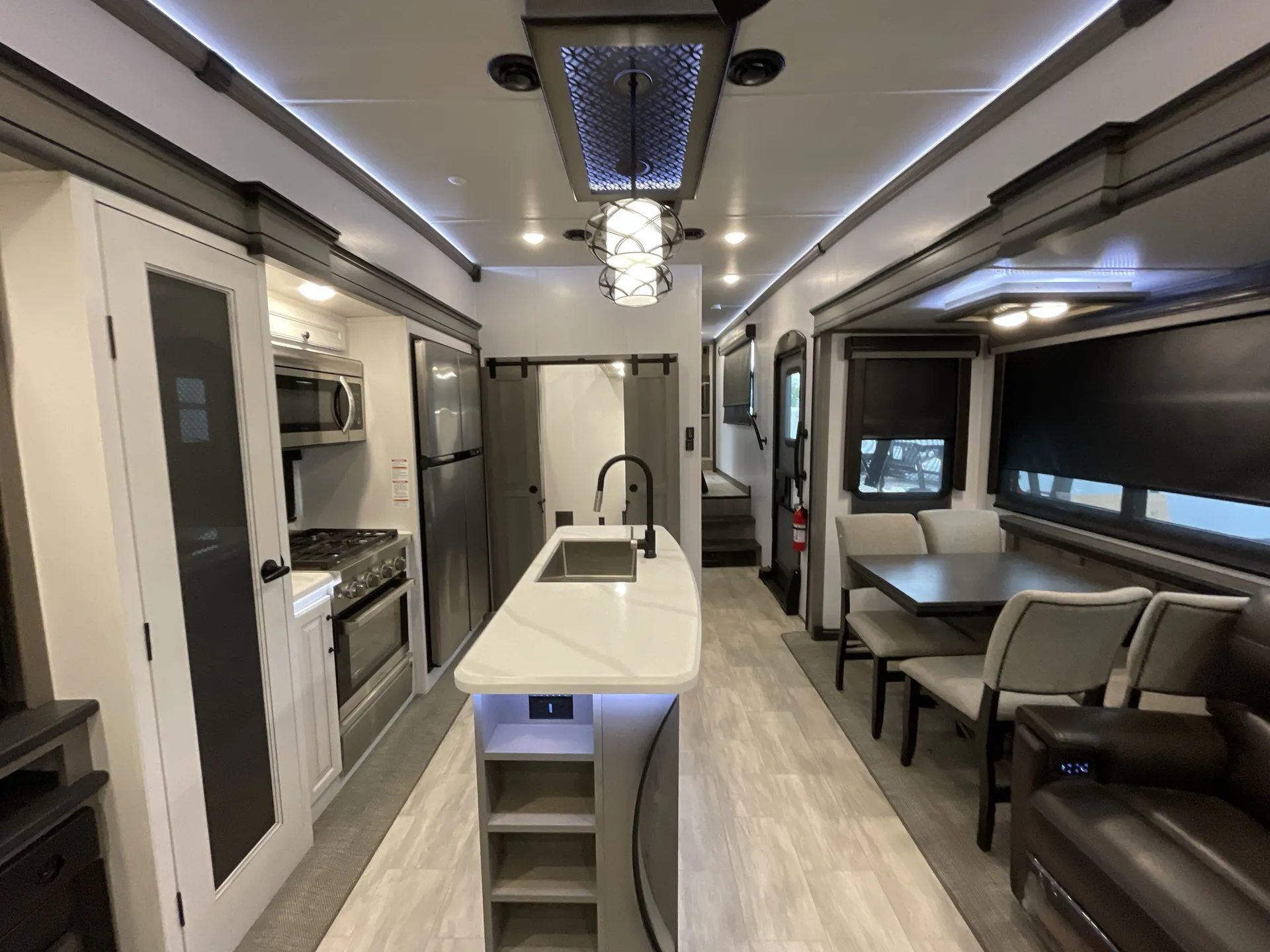 2023 Keystone Montana 3857BR — living area main