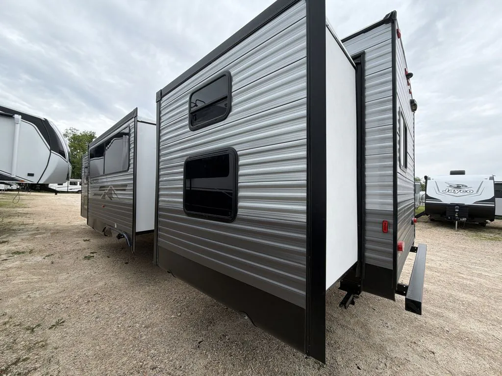 2026 Forest River Aurora 34BHTS — Photo 6