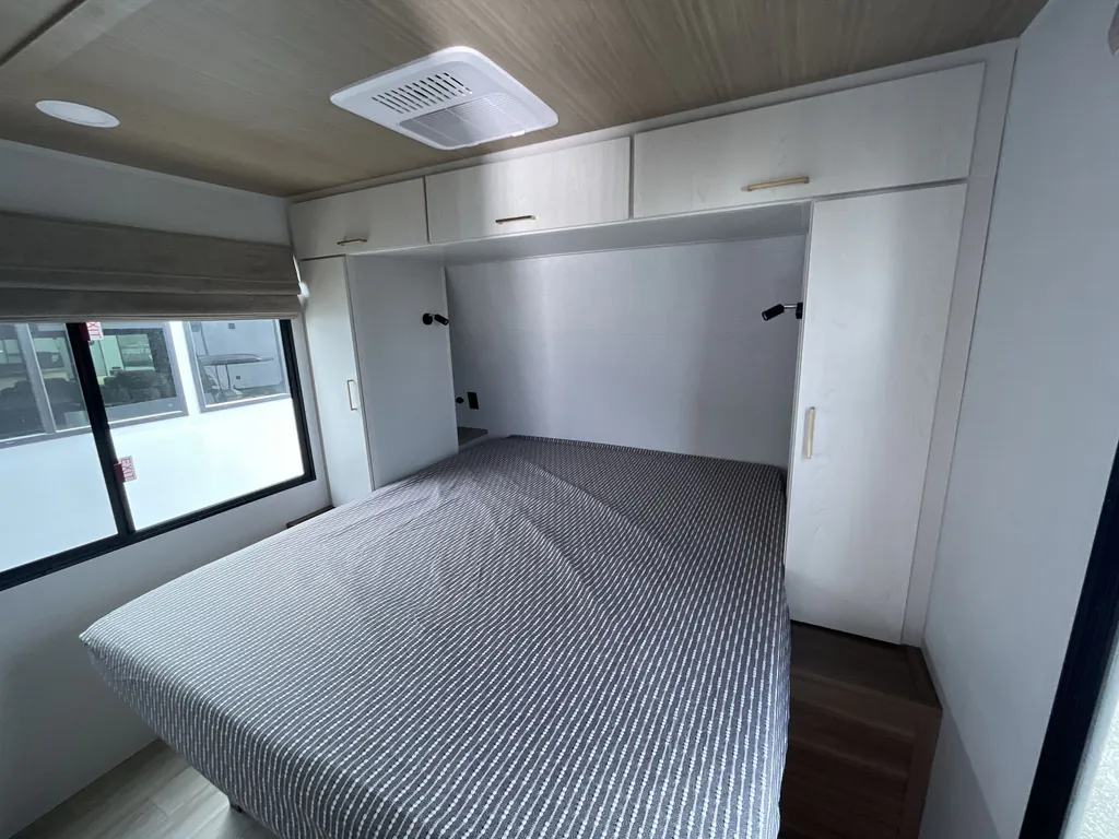 2027 Forest River Vibe 3400BH, Photos photo 15