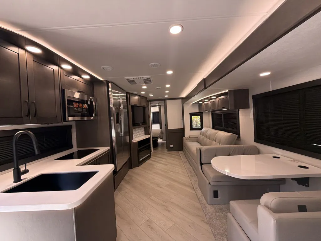 2027 Entegra Coach Accolade 37K, Photos photo 14