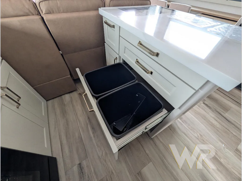 2027 Brinkley Model G 3970, Photos photo 43