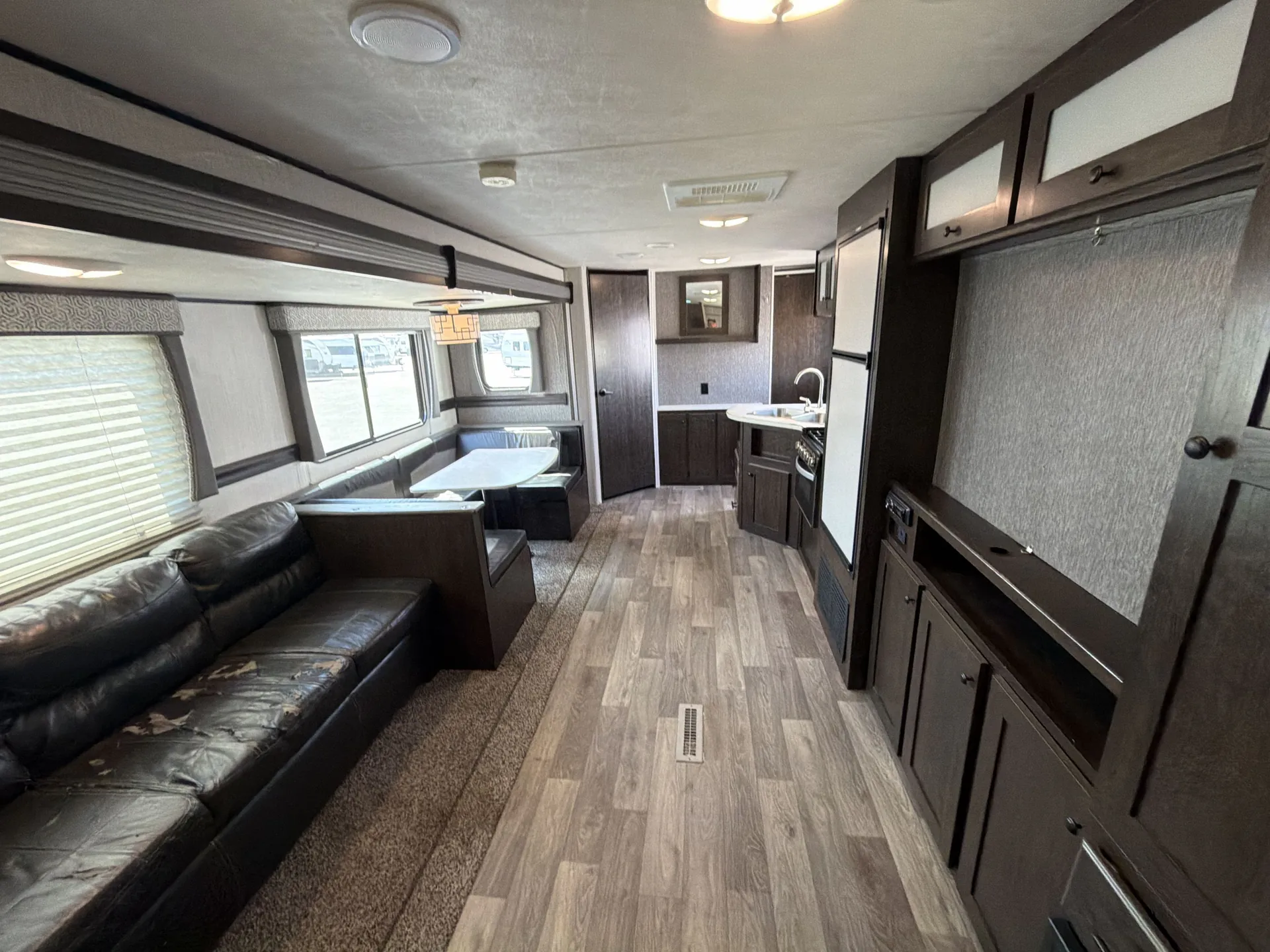 2021 Heartland Pioneer BH280 — living area main