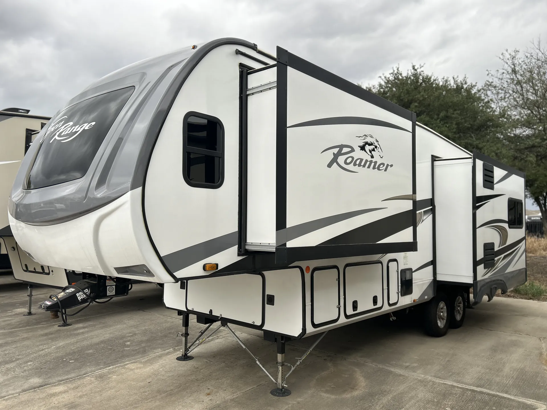 2022 Highland Ridge Roamer 264RLS - Photo 3