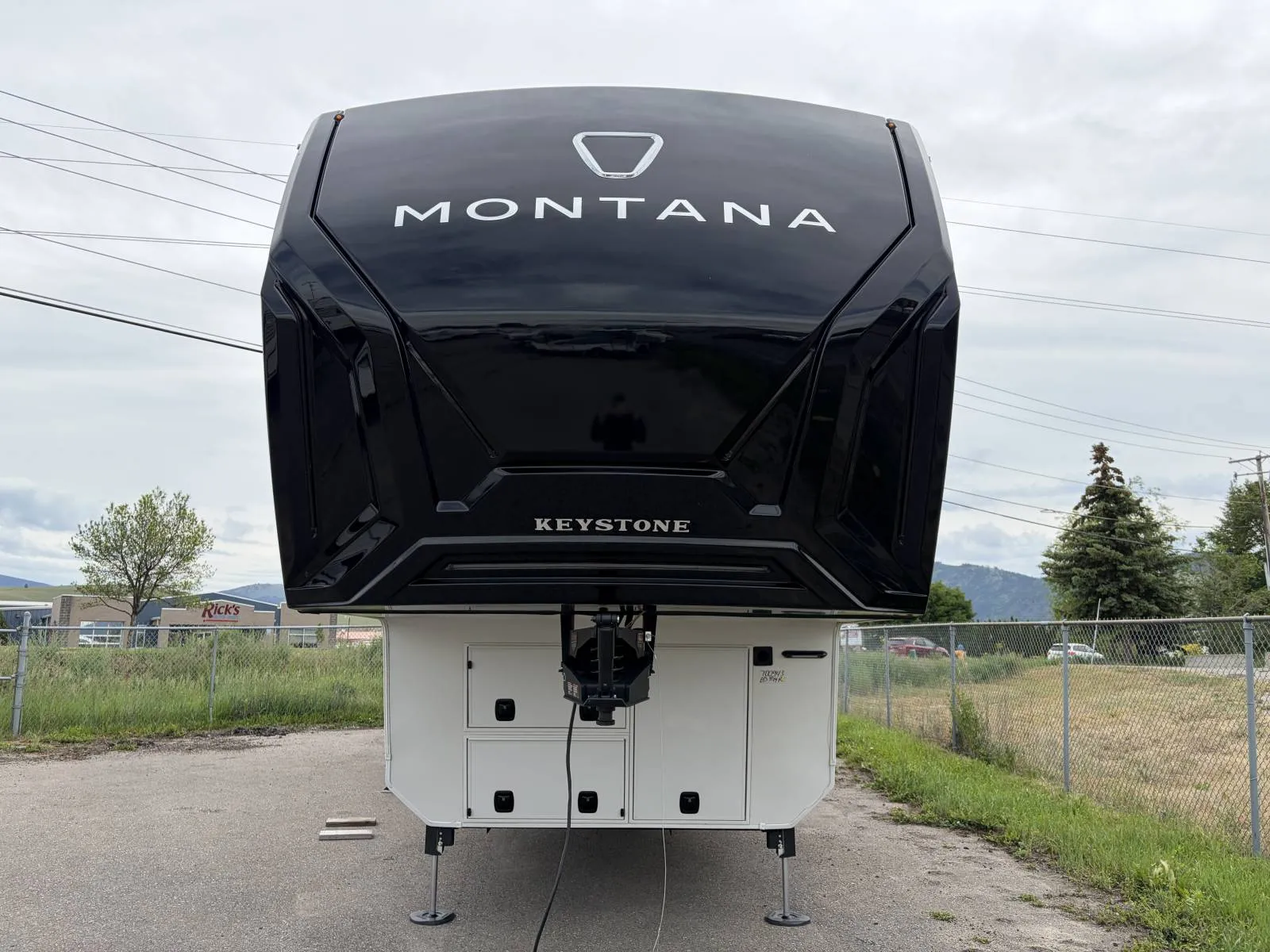 2026 Keystone Rv MONTANA 3900RK - Photo 3